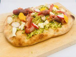 Pinsa romana artigianale: leggerezza, gusto e tradizione